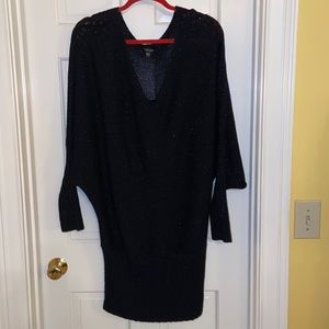 bebe Scope Neck Black & Silver Metallic Surplus LS Sweater Tunic